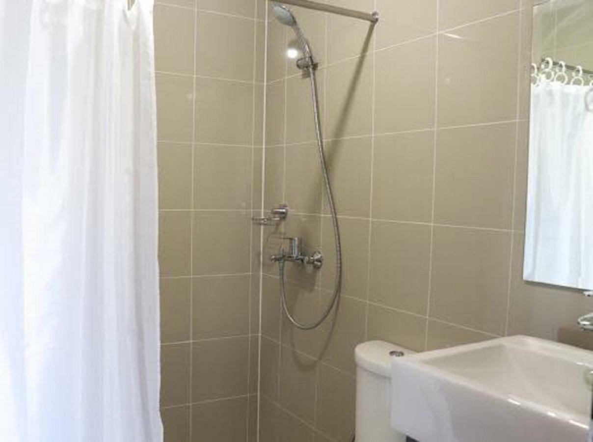 Cubao Manhattanheights Unit 7Ef Tower B, 1Br Манила Экстерьер фото